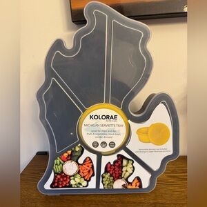 KOLORAE Michigan Serviette Tray EUC